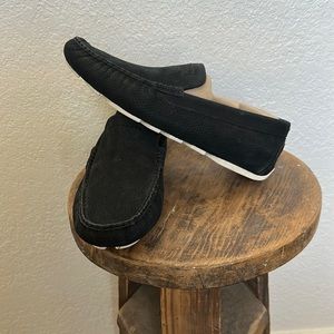 UGGS Women's Flores Moccasin Flats